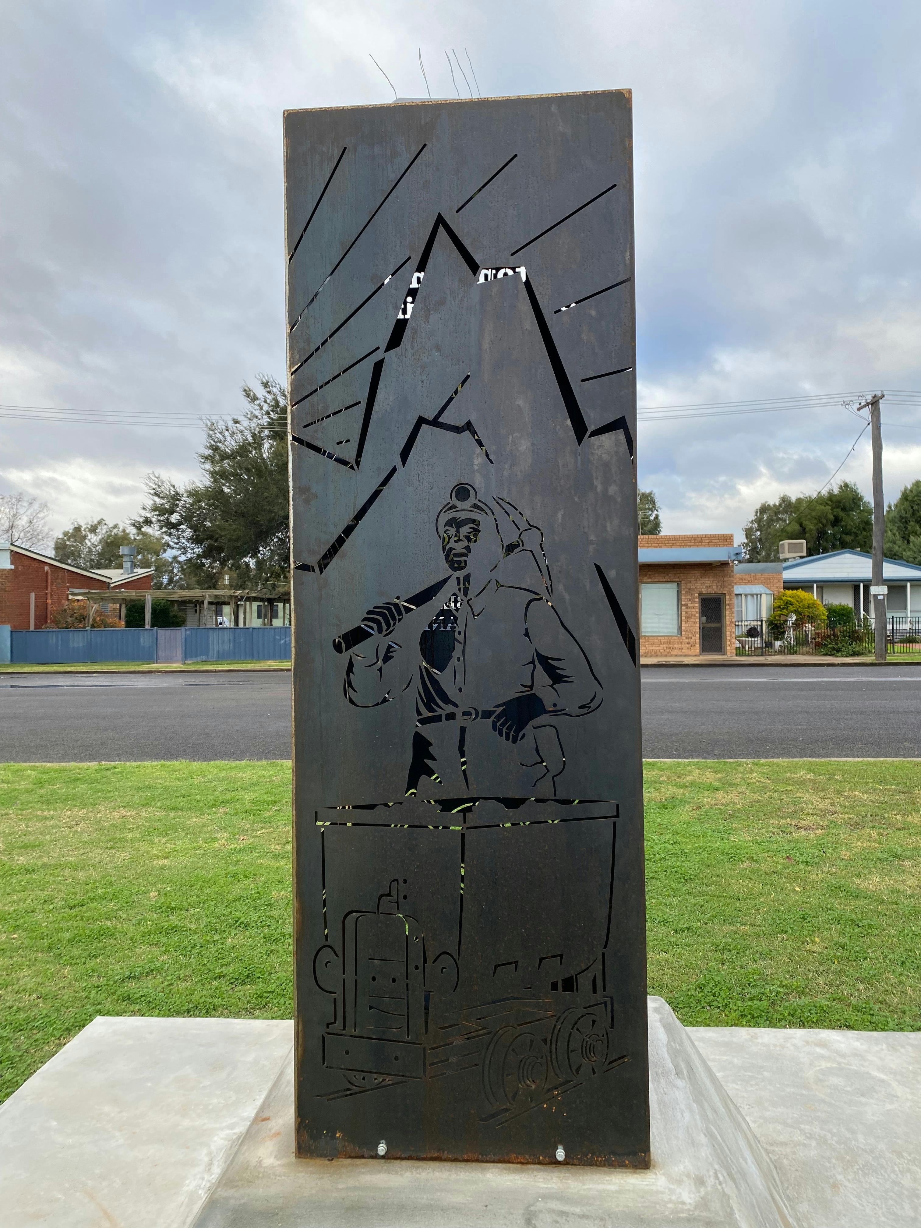 マイナーとスペーテを備えたライトタワー