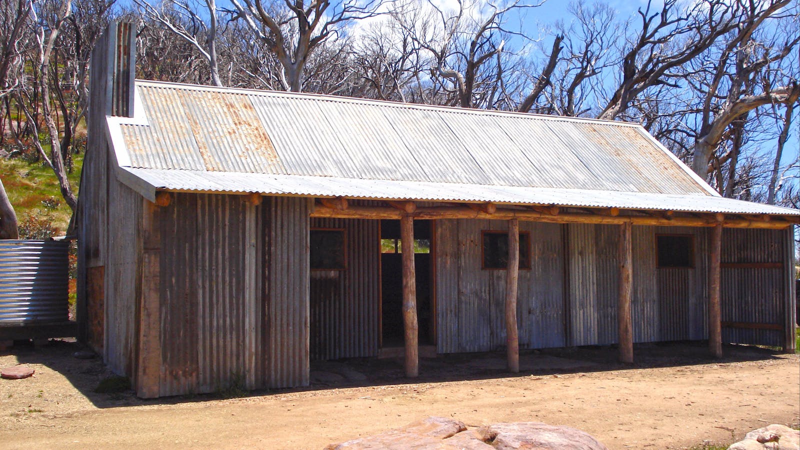 Bluff Hut