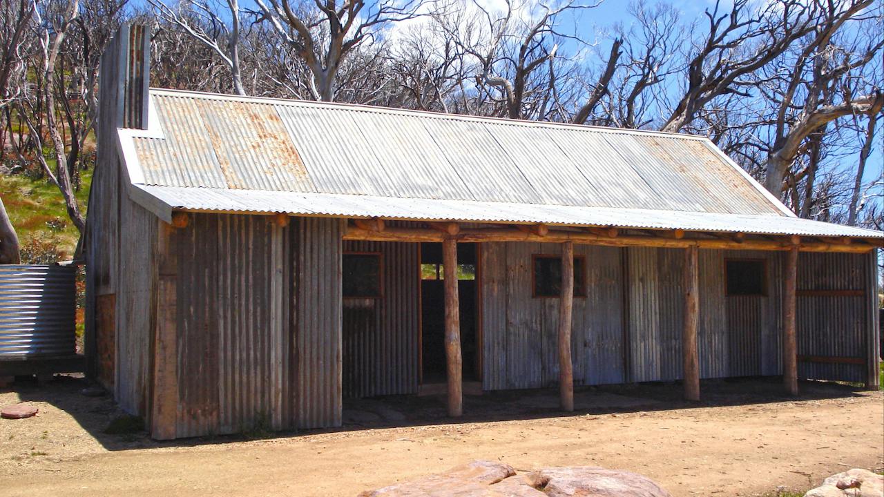 Bluff Hut