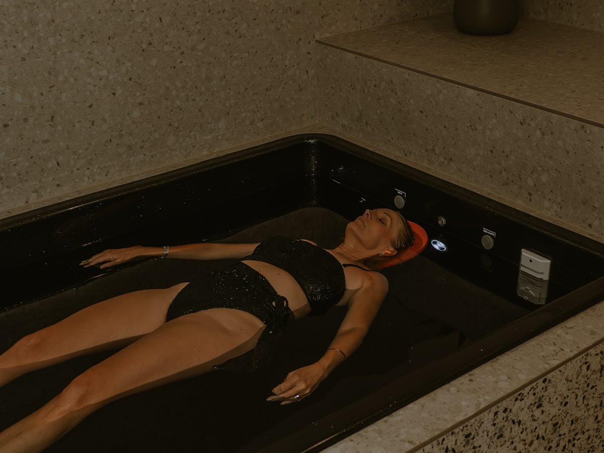 floating helps to eliminate fatigue, restore energy, and enhance mental clarity