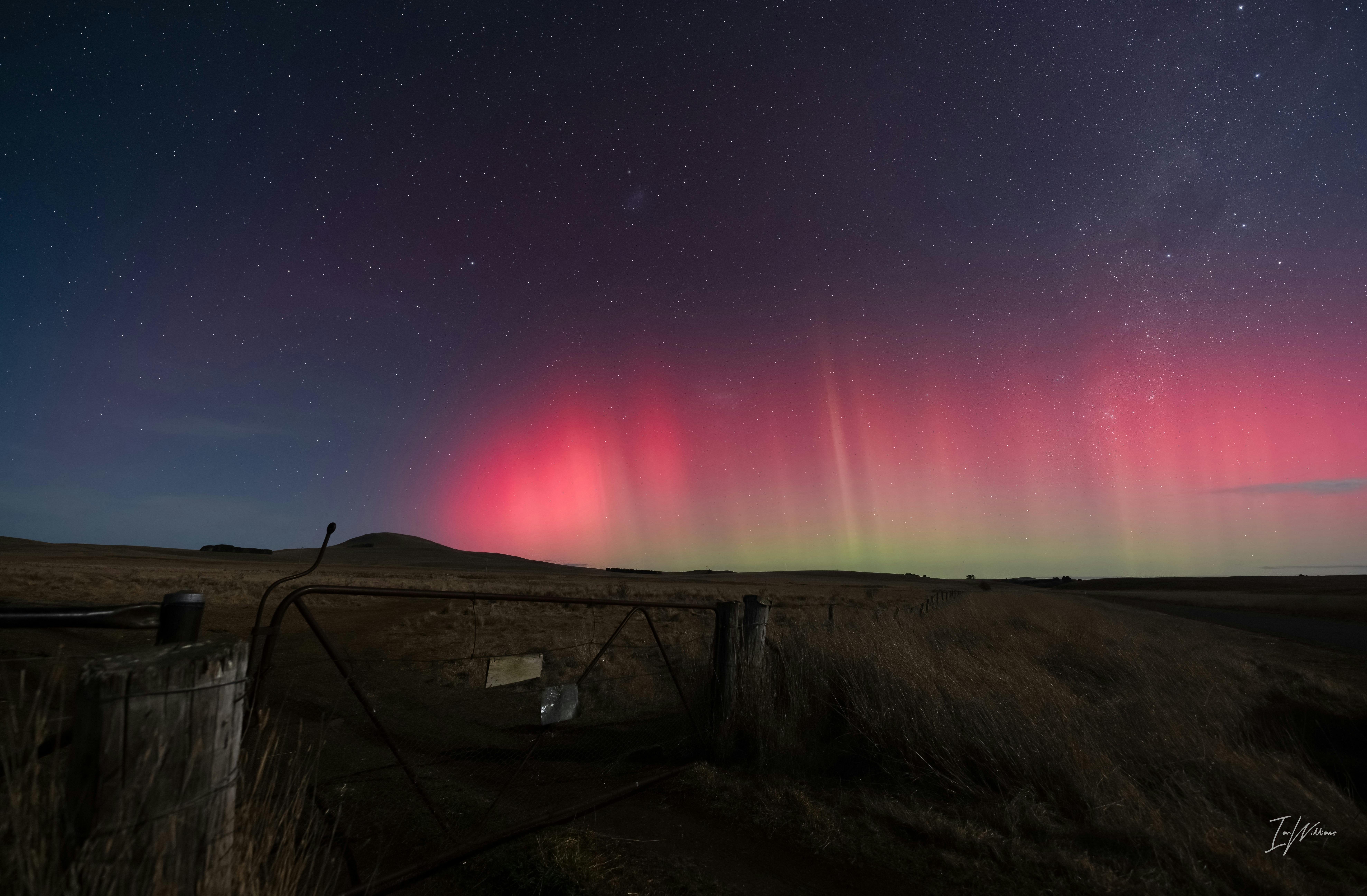 This photo shows the yellow and red of the Aurora Australis that occurred in the Canberra area.