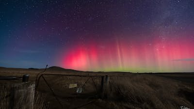 This photo shows the yellow and red of the Aurora Australis that occurred in the Canberra area.