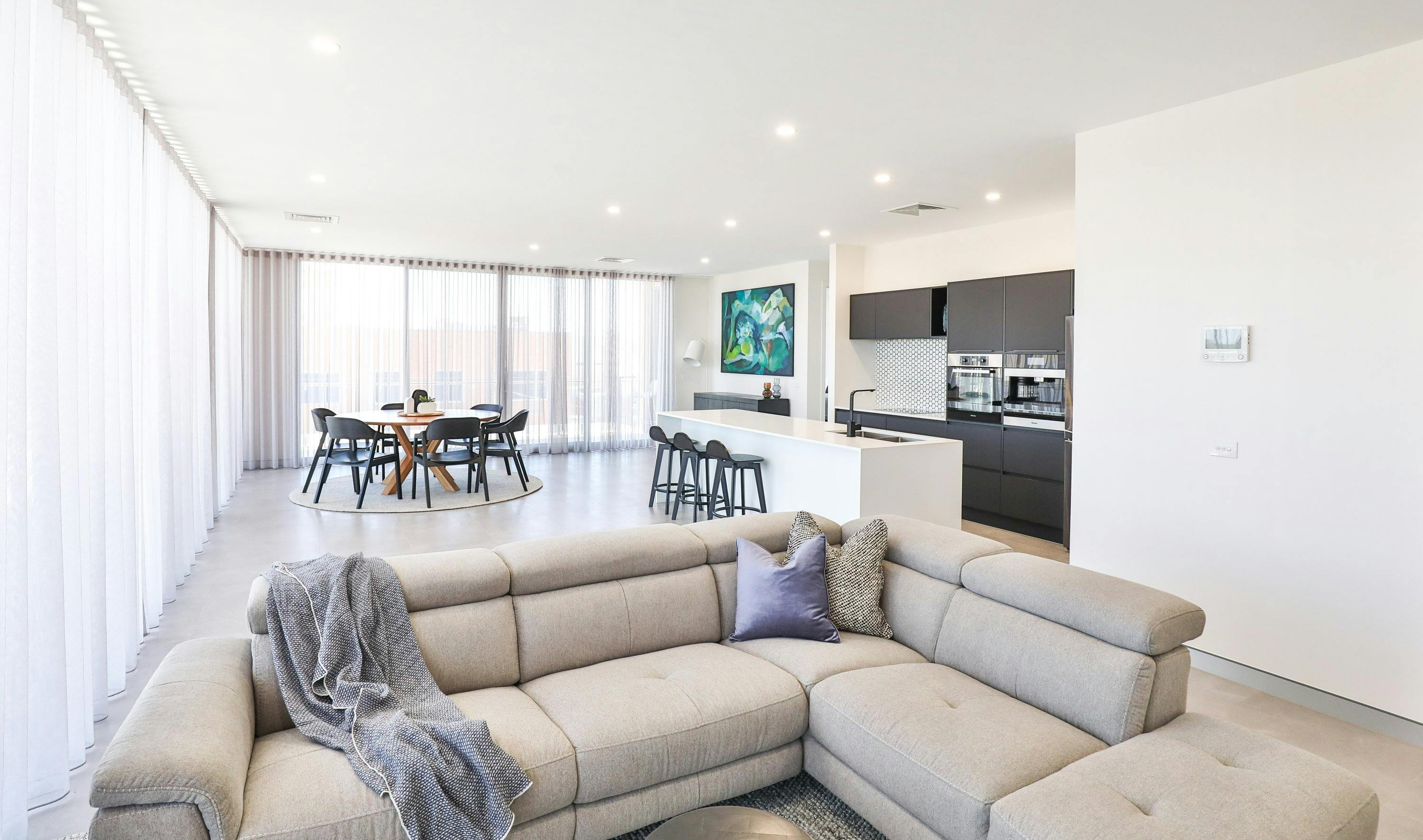 Indulge Apartments - City View Penthouses