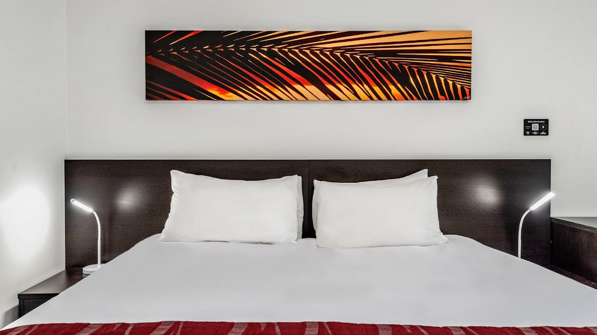 Comfortable stay in a Superior King Room at Mercure Townsville