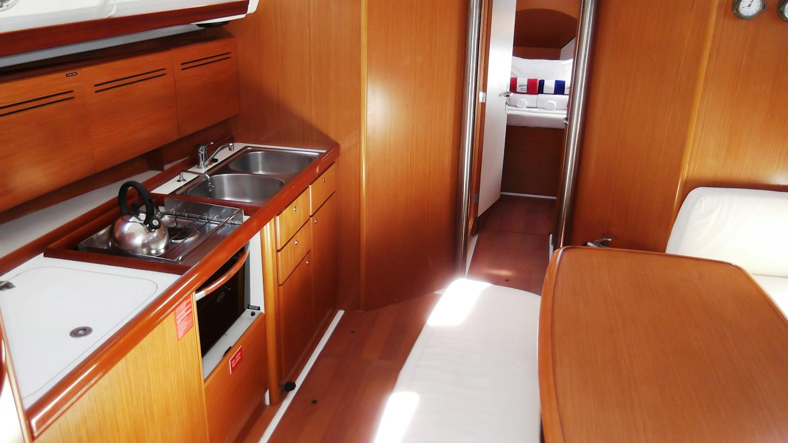 Beneteau 43.4 galley
