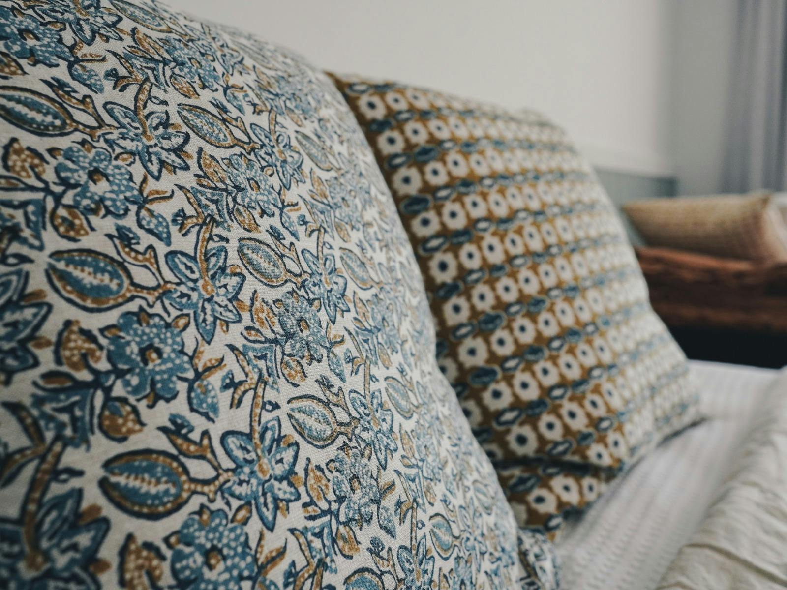 寝室のクッション