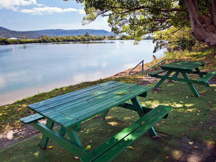 Chatsworth Island seating