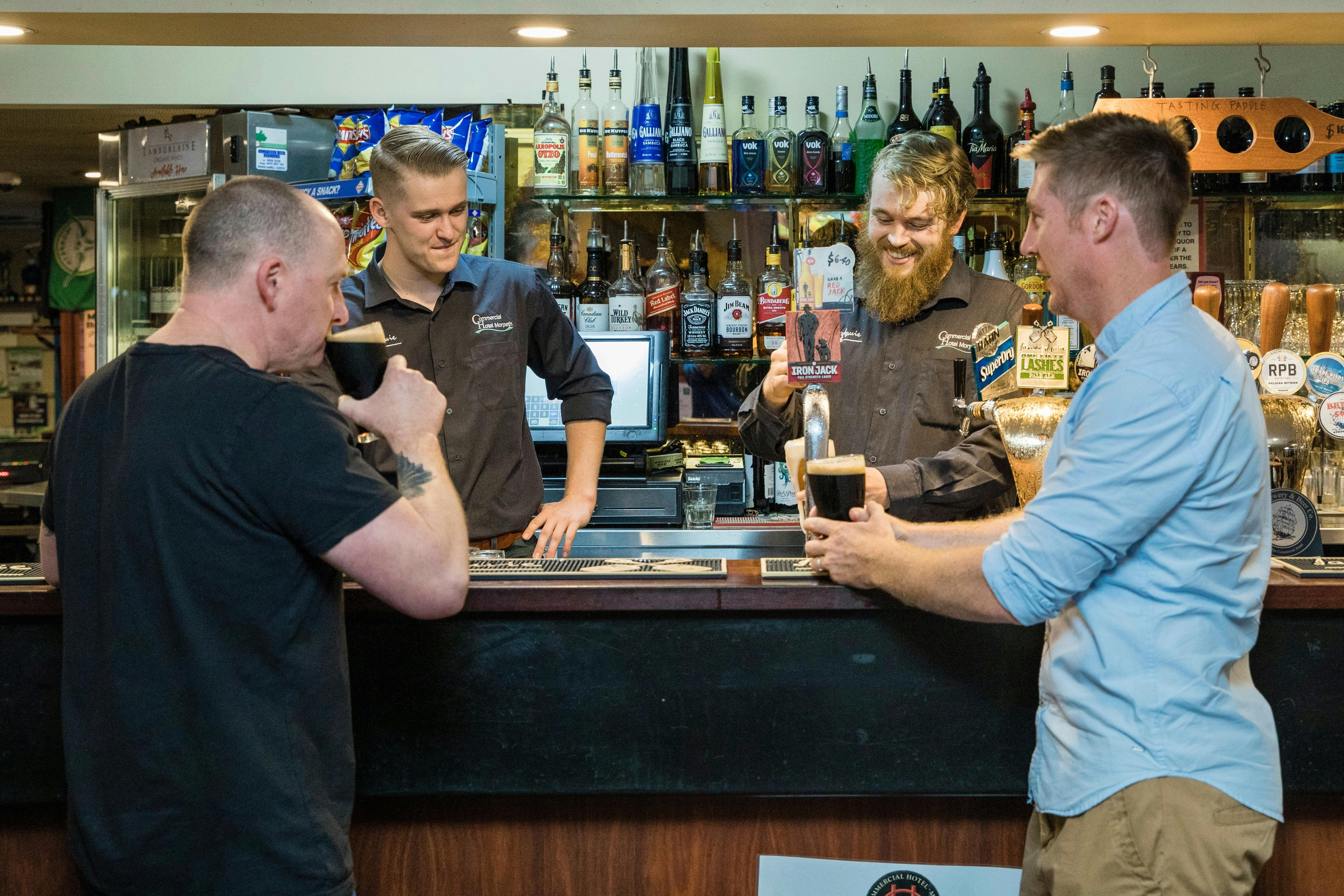 コマーシャルホテルモーペス