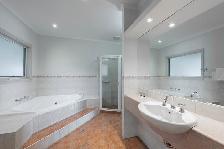 2 Bedroom Spa Unit