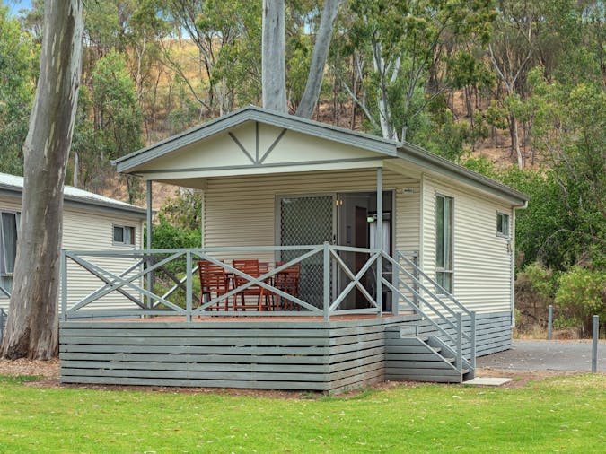 Deluxe Cabin Sleeps 4