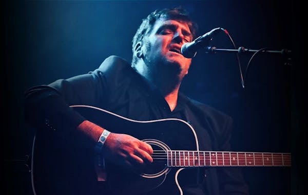 Alex Lloyd - Gundaroo