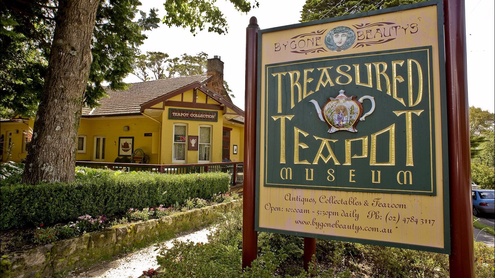 Bygone Beautys Treasured Teapot Museum and Tearooms Leura