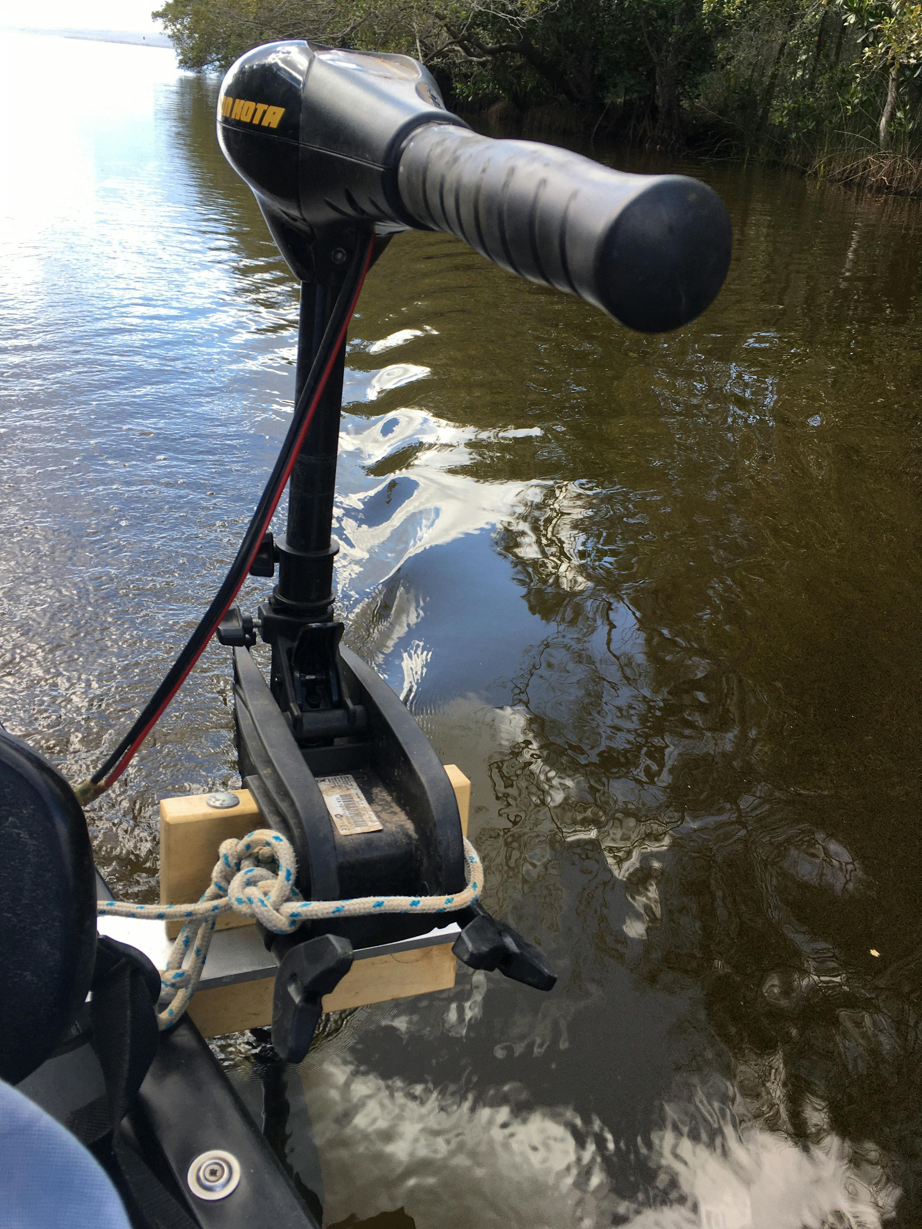 Optional battery powered electric motors on our canoe hires