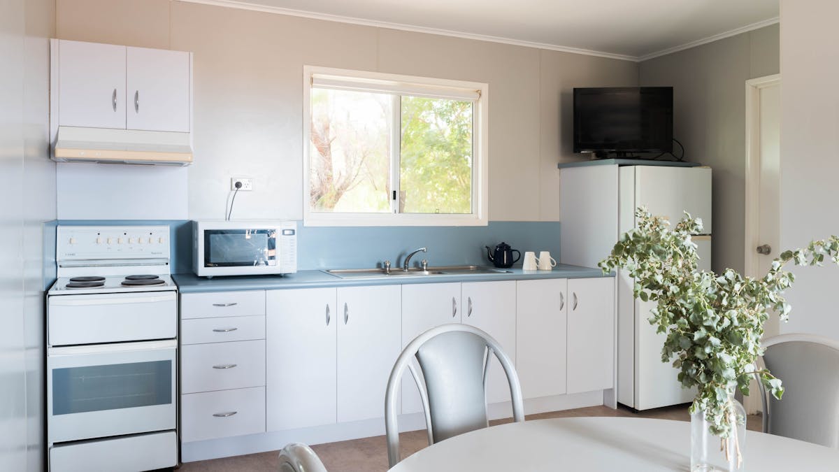 3.5 star Outback Cabin