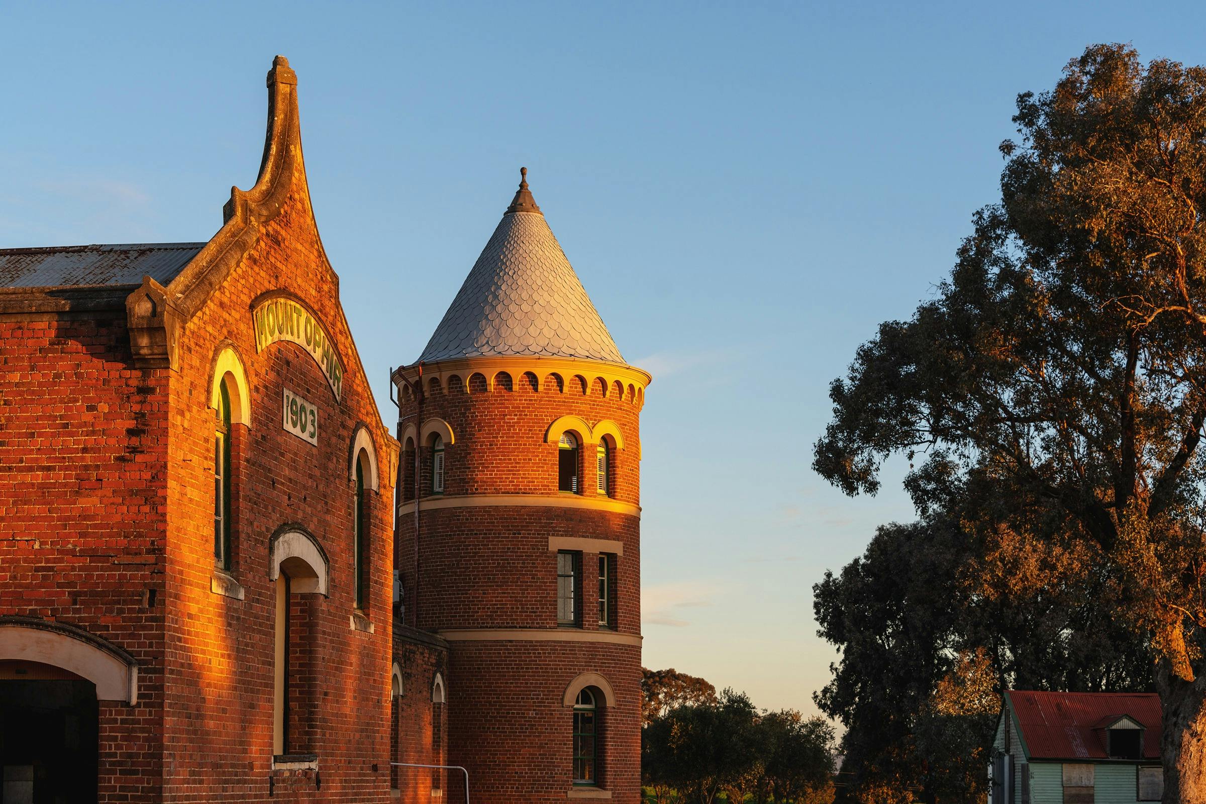 오피르 산의 게스트 숙박 시설