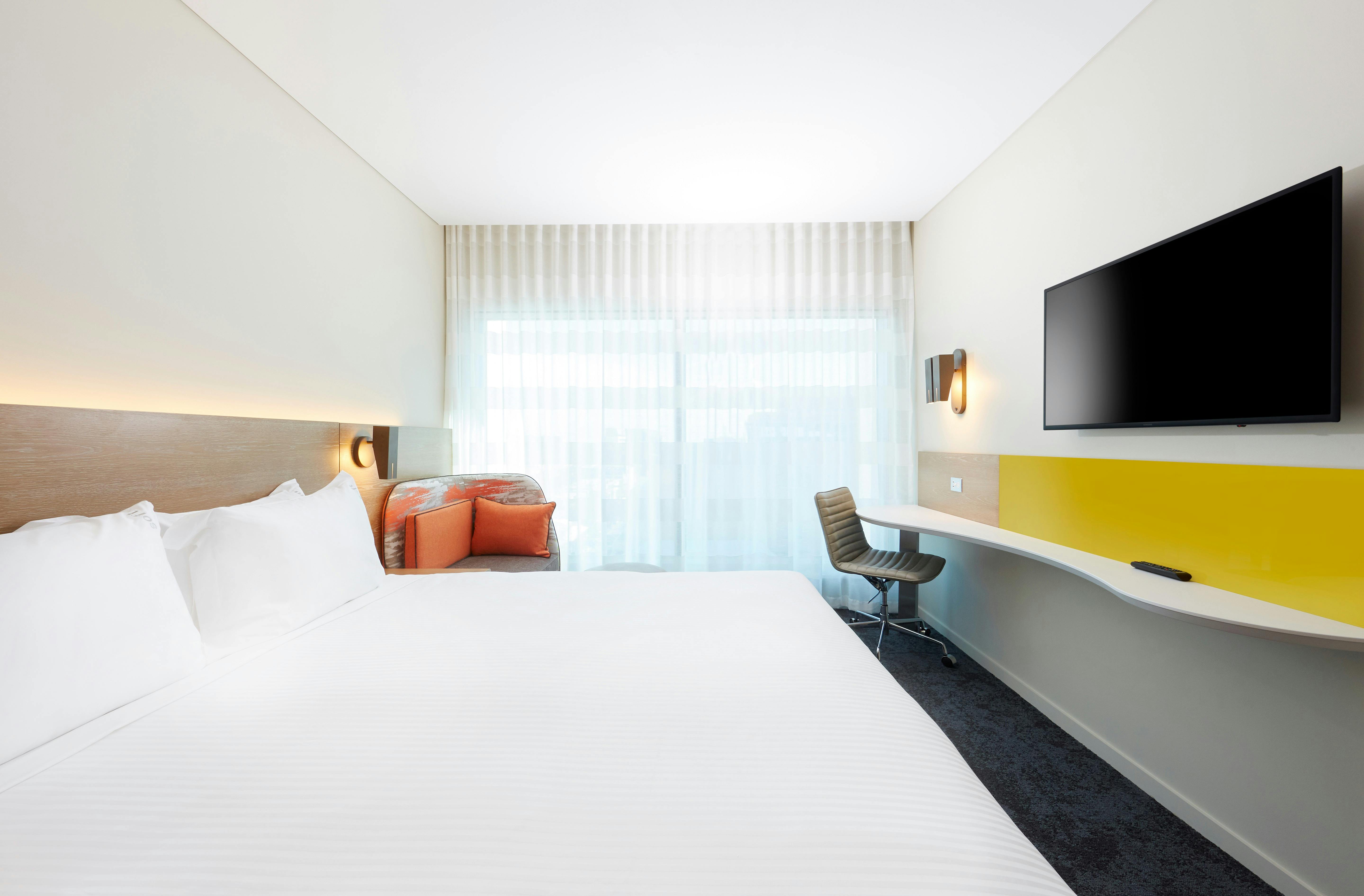 Standard Queen/Twin Room