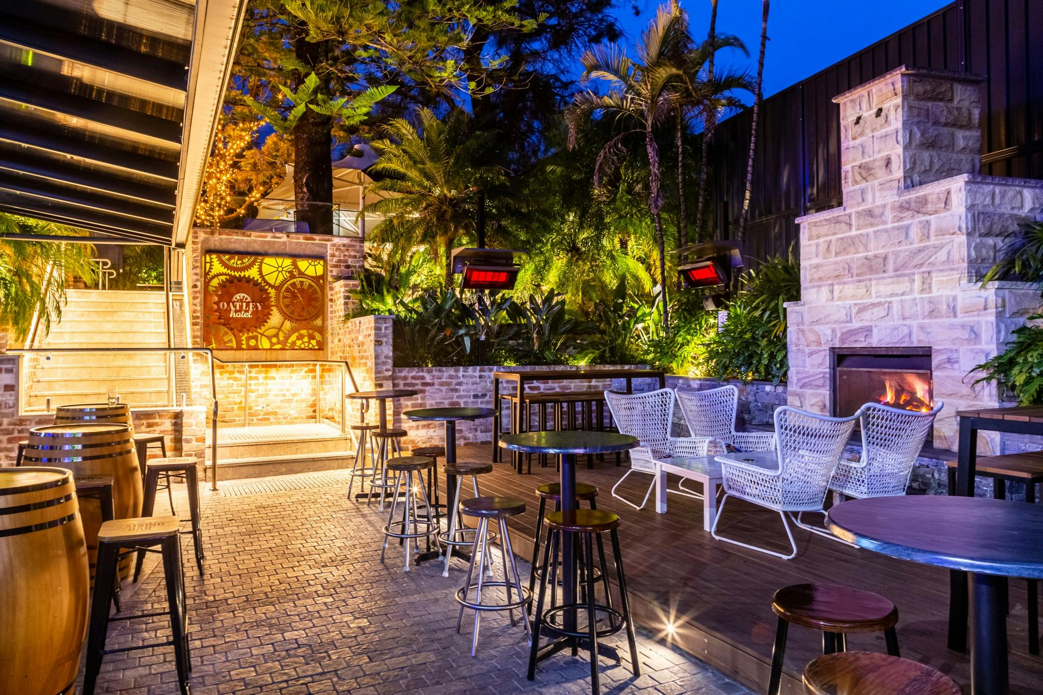 Oatley Hotel Courtyard Area