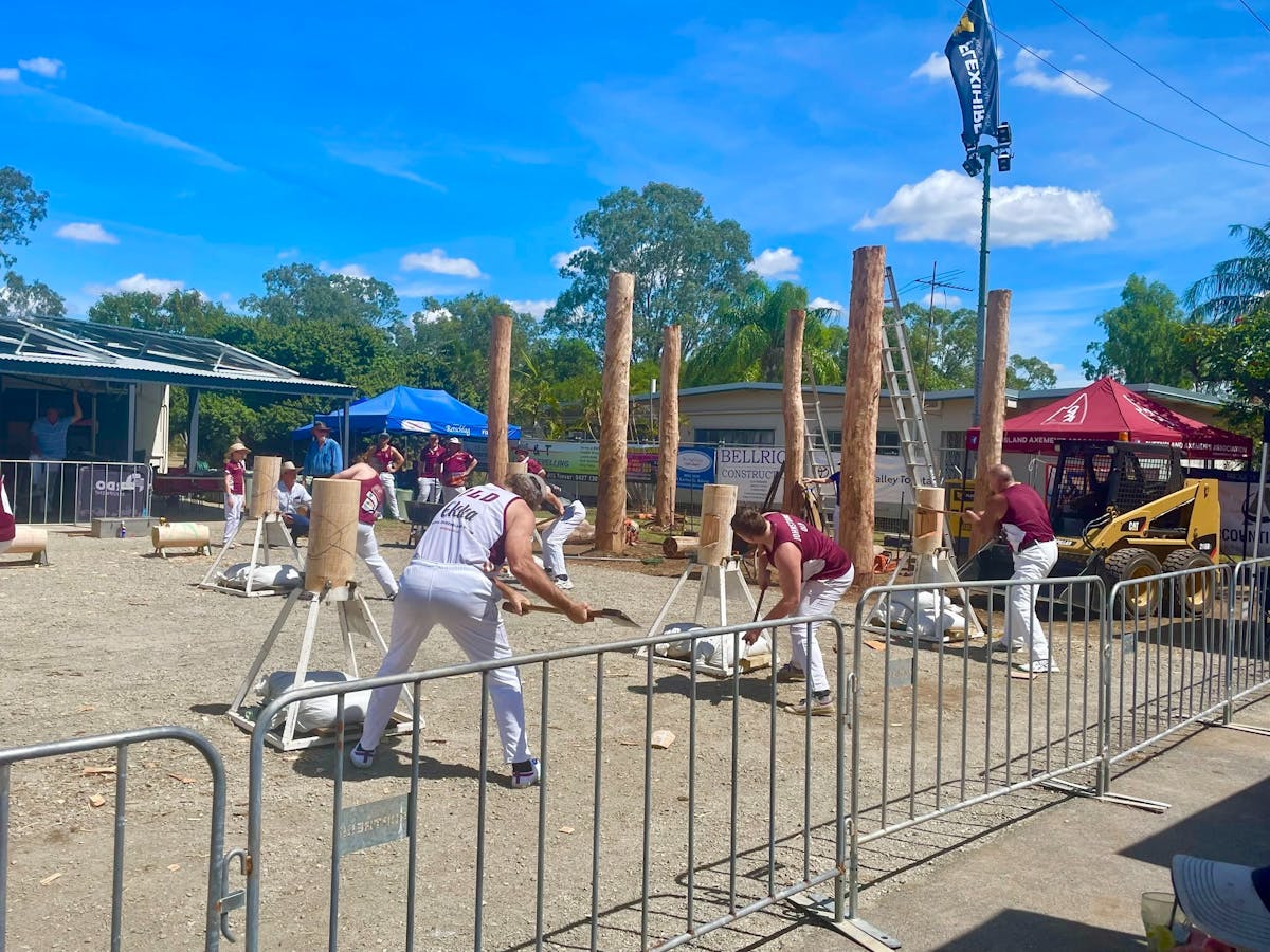 Jambin Hotel Woodchop & Chainsaw Competition