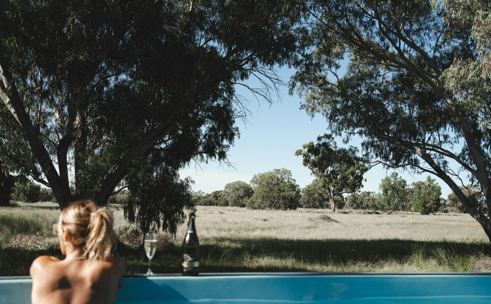 Mineral Container Pool