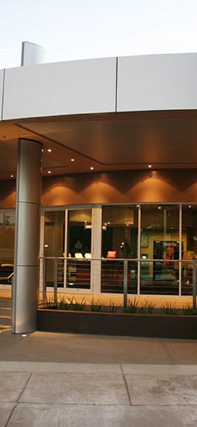 Entrance Gundagai District Services Club