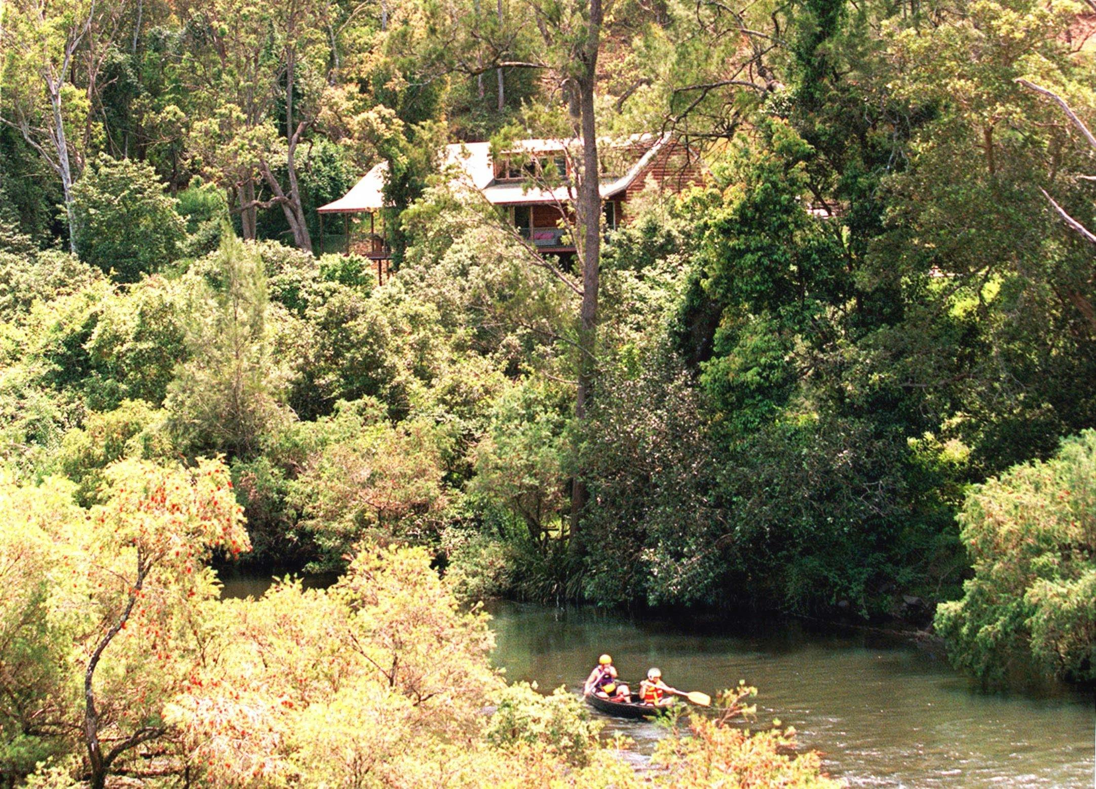 水膠撤退格洛斯特