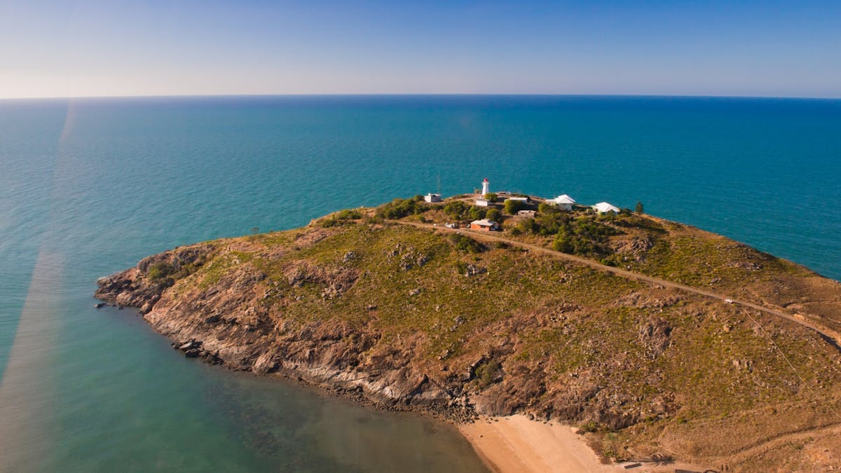 Cape Cleveland Lighthouse