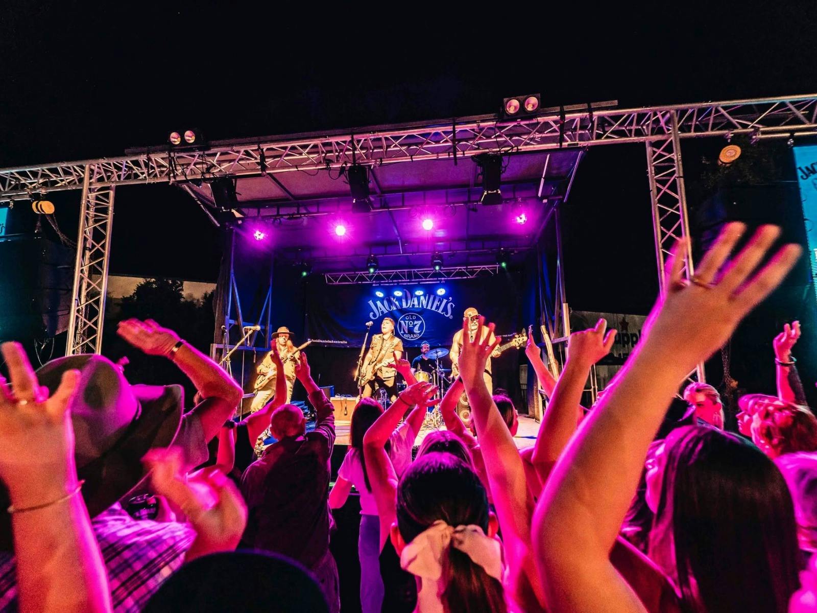 NH CMF