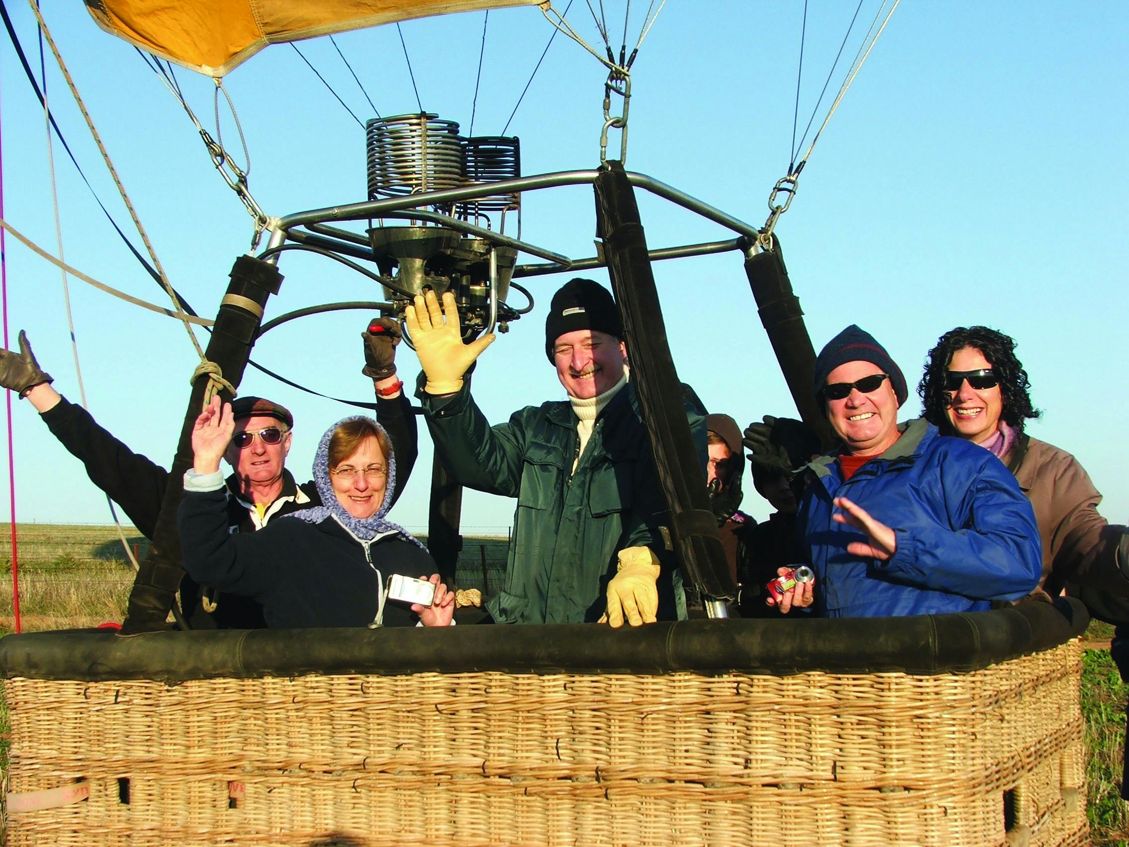 Short Flight for Minimum Ten People