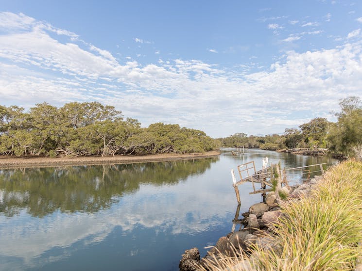 Kookas Nest - opposite the river