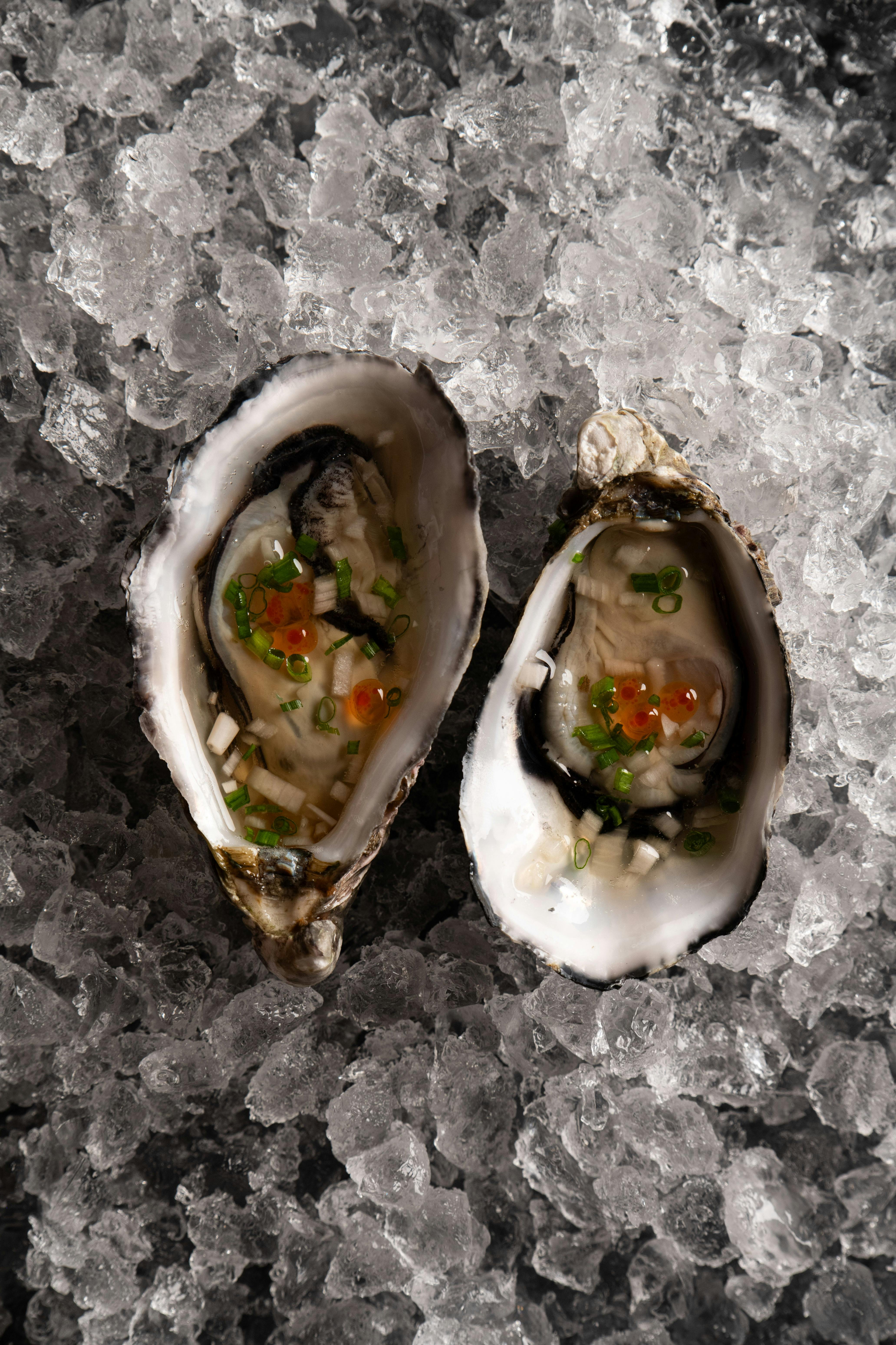 Natural Oysters-Chardonnay Vinegar Dressing, Roe