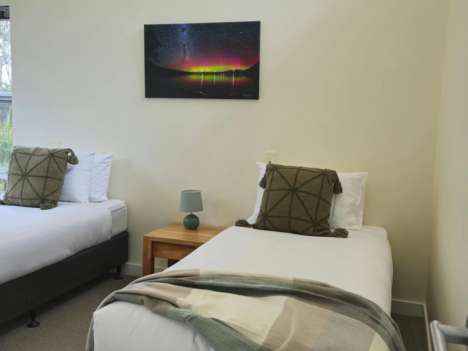 Twin bedroom