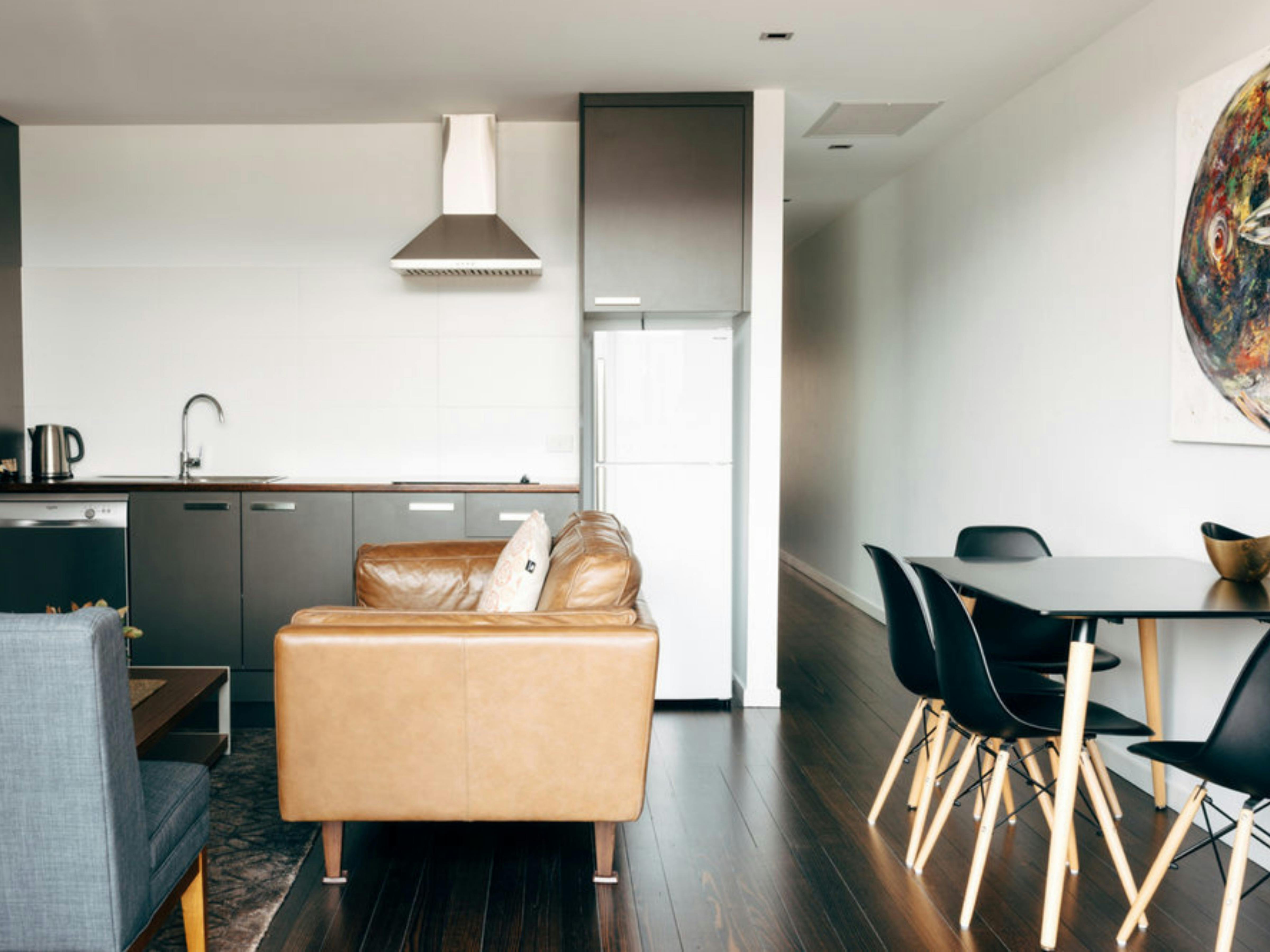 Corryong Accommodation - Milton Boutique Accommodation - Boutique Apartment Lounge/Dining/Kitchen