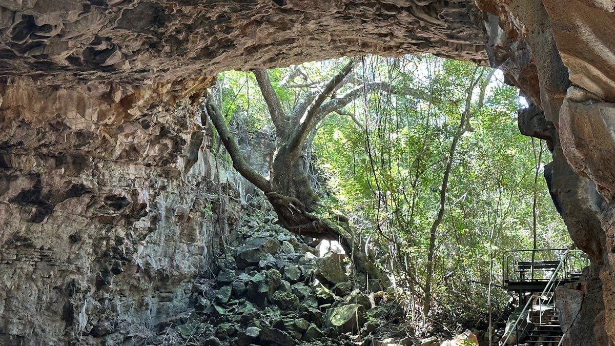 Archway lava tube