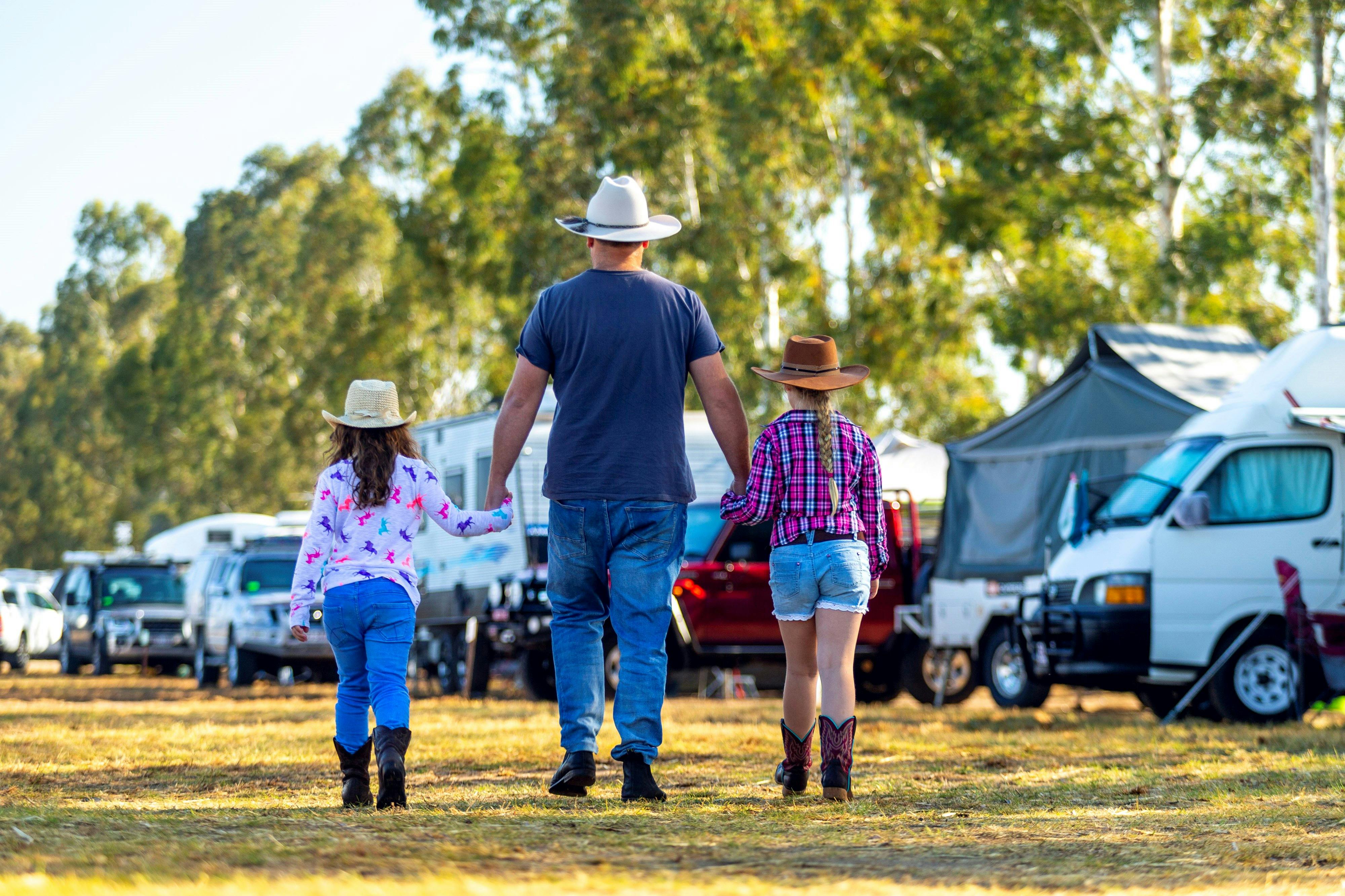Spend some time with the family while visiting Australian Camp Oven Festival