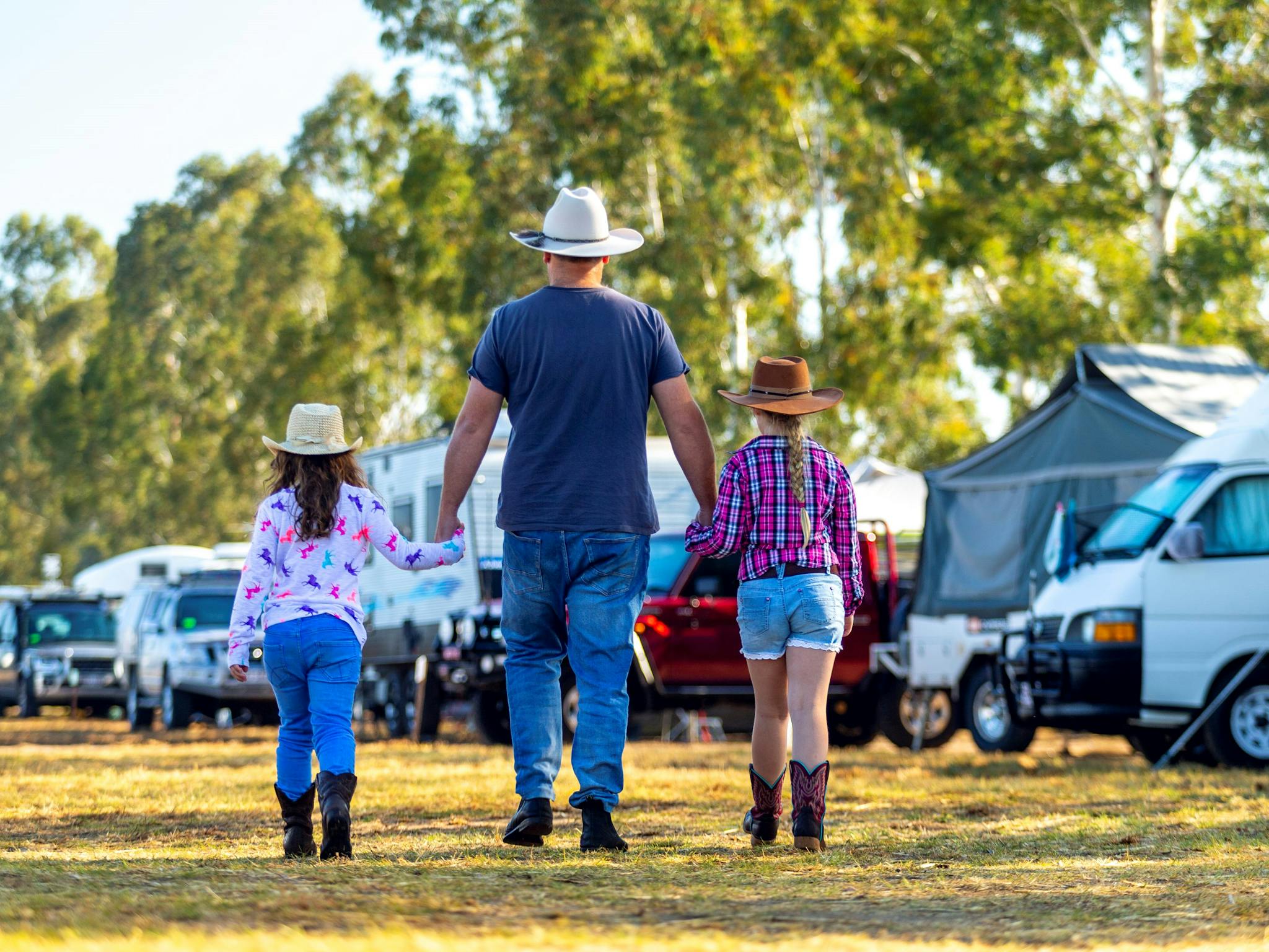 Spend some time with the family while visiting Australian Camp Oven Festival