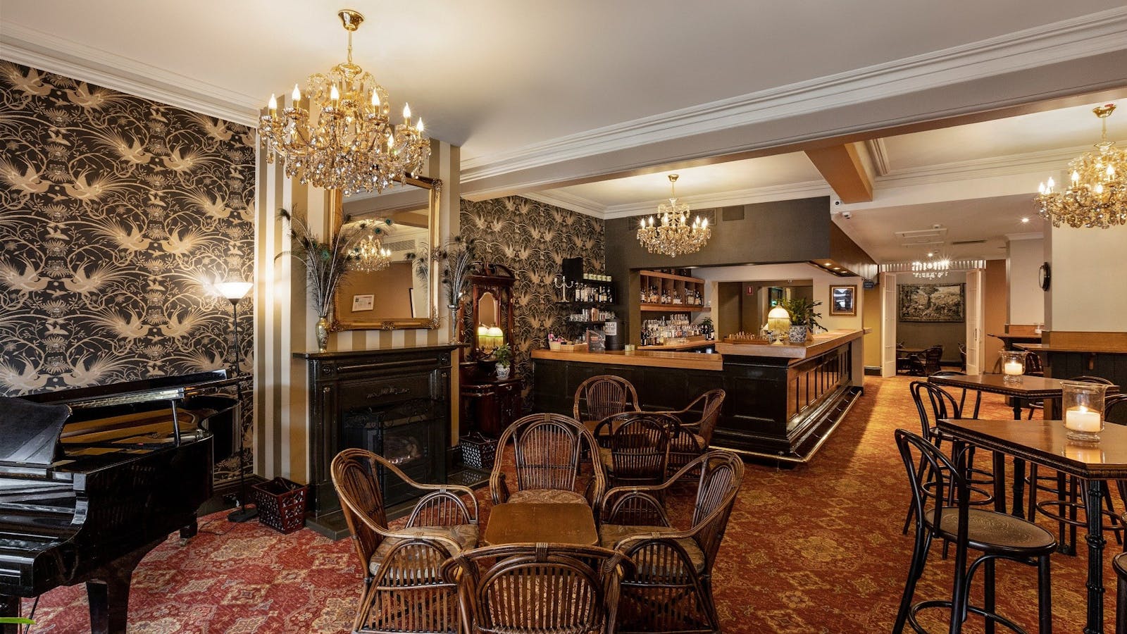Hadley's Orient Hotel Orient Bar