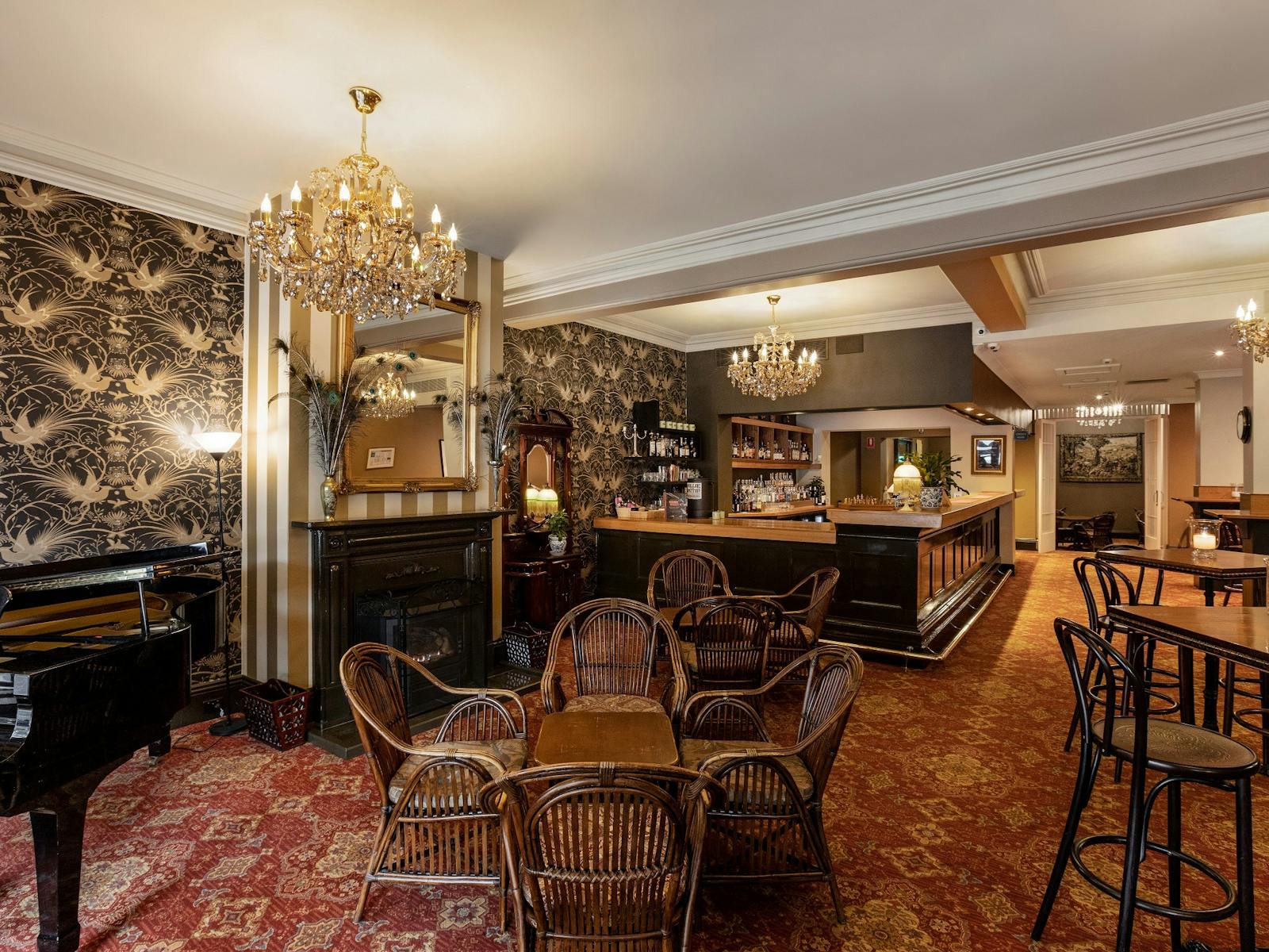 Hadley's Orient Hotel Orient Bar