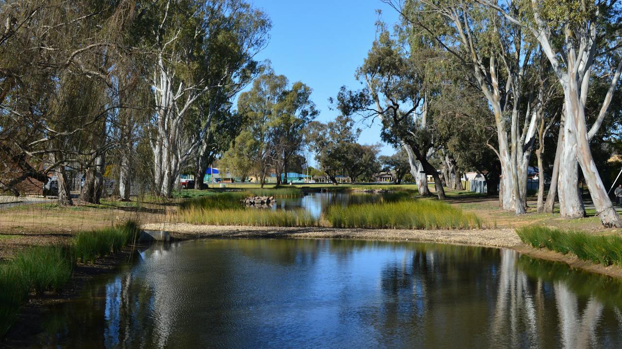 Burchfield Park, Deniliquin