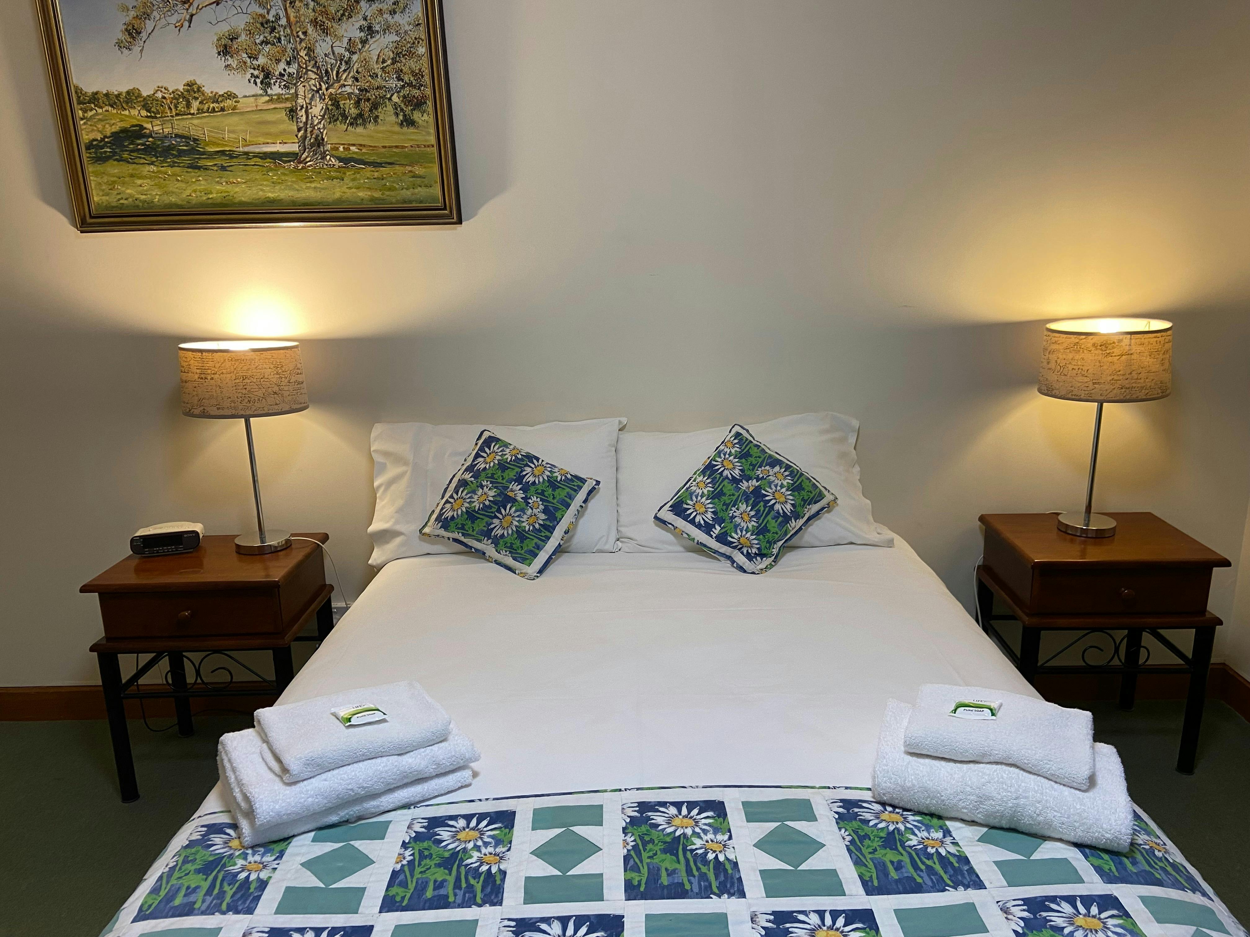 A variety of rooms available, including en-suite, twin share and family rooms