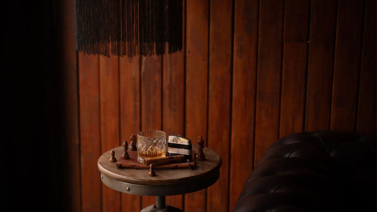 Enjoy Whisky & Chess at the Rabbit Hole
