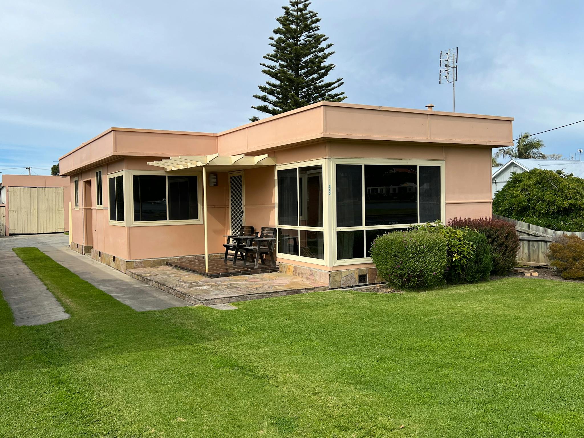 Fibro Unit overlooking the North Arm