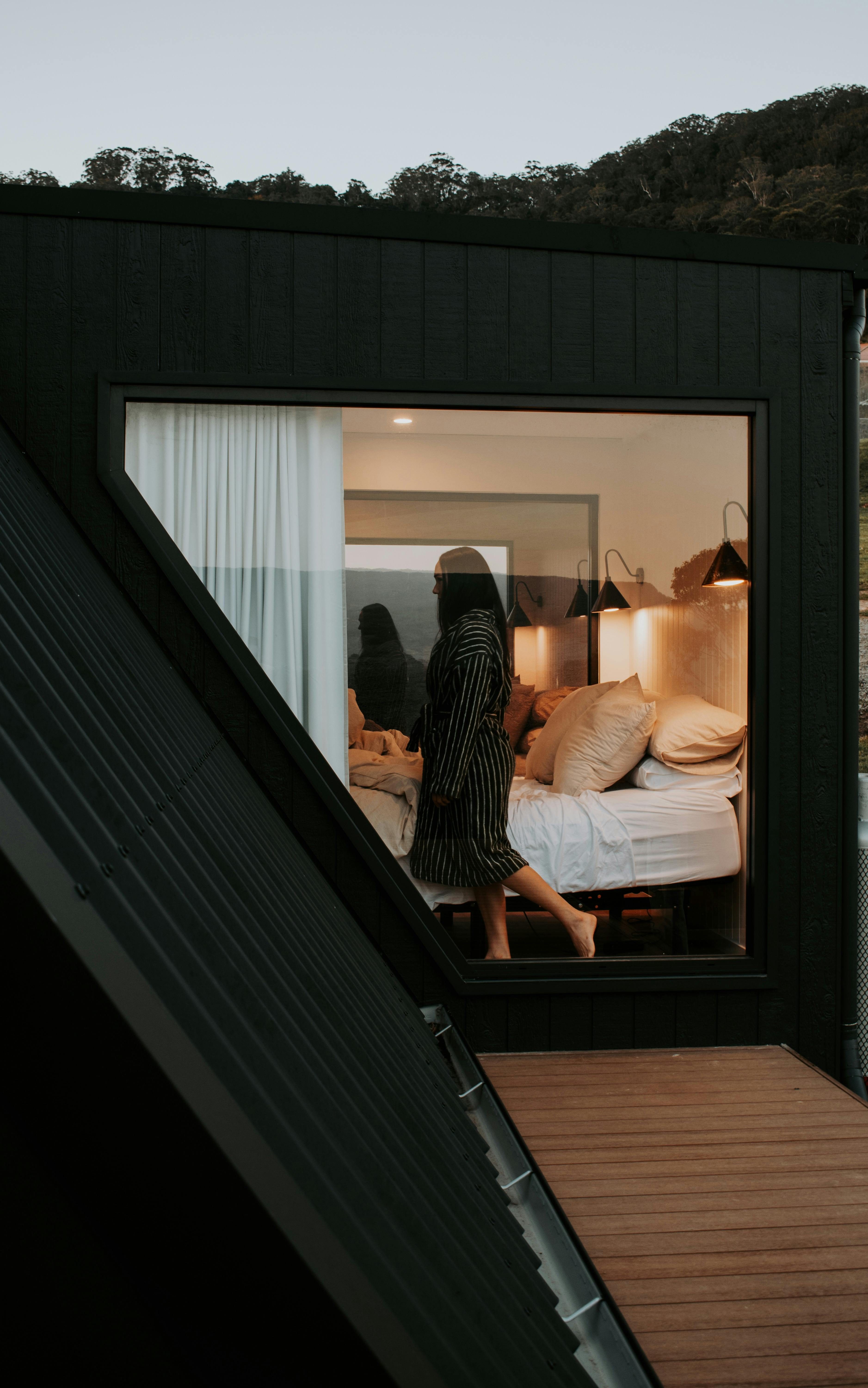 bedroom alcove