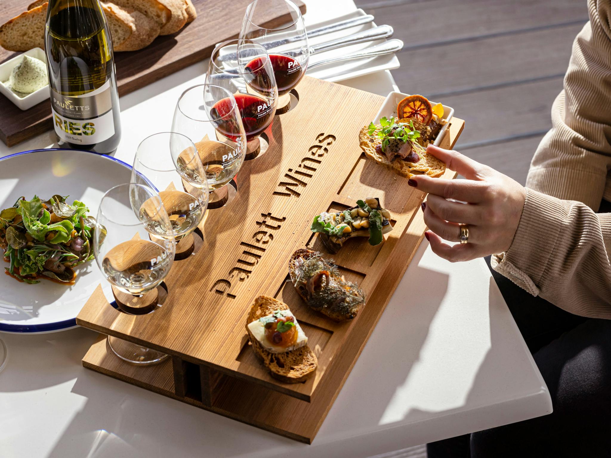 Pauletts Canape & Wine Flight Experience