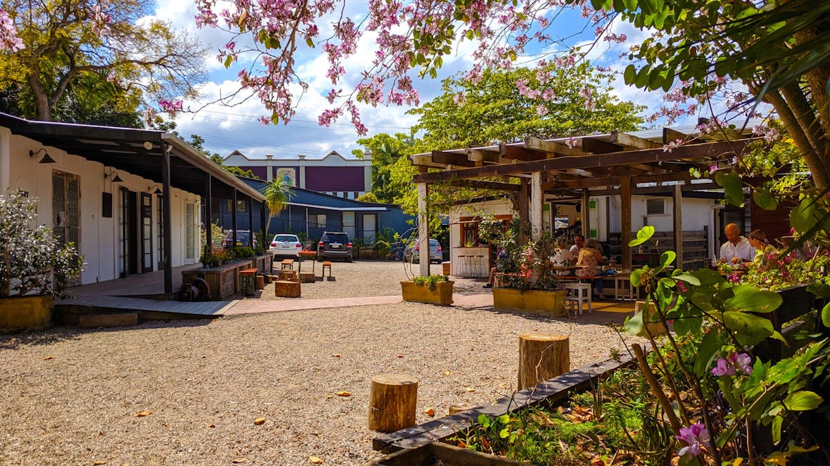 Woods Cafe, Bangalow