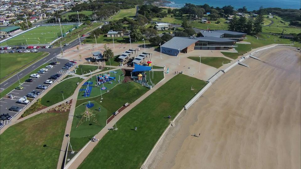 Mersey Bluff Beach, Devonport photo