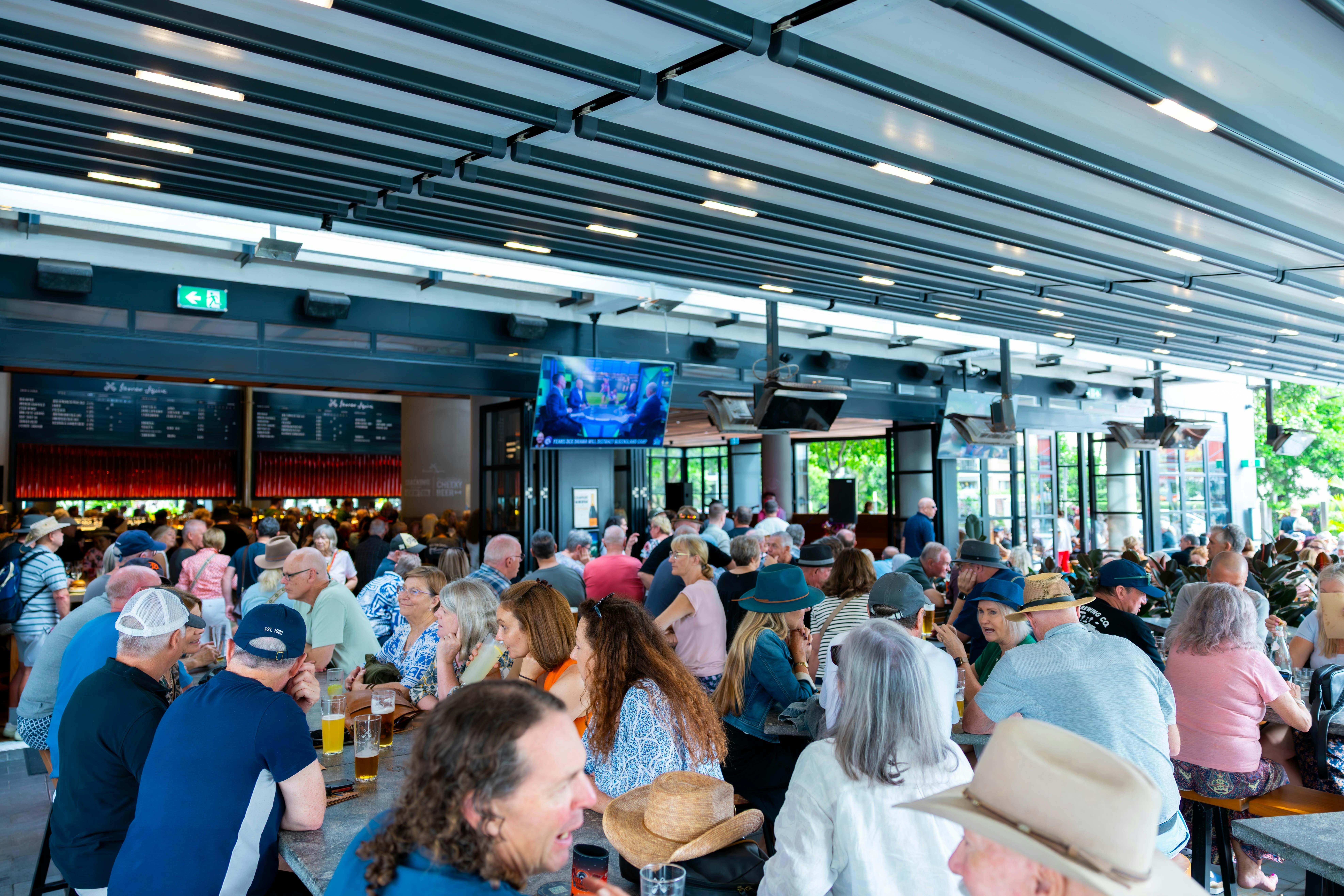 People enjoying Groundwater CMF at Pig 'N' Whistle Broadbeach