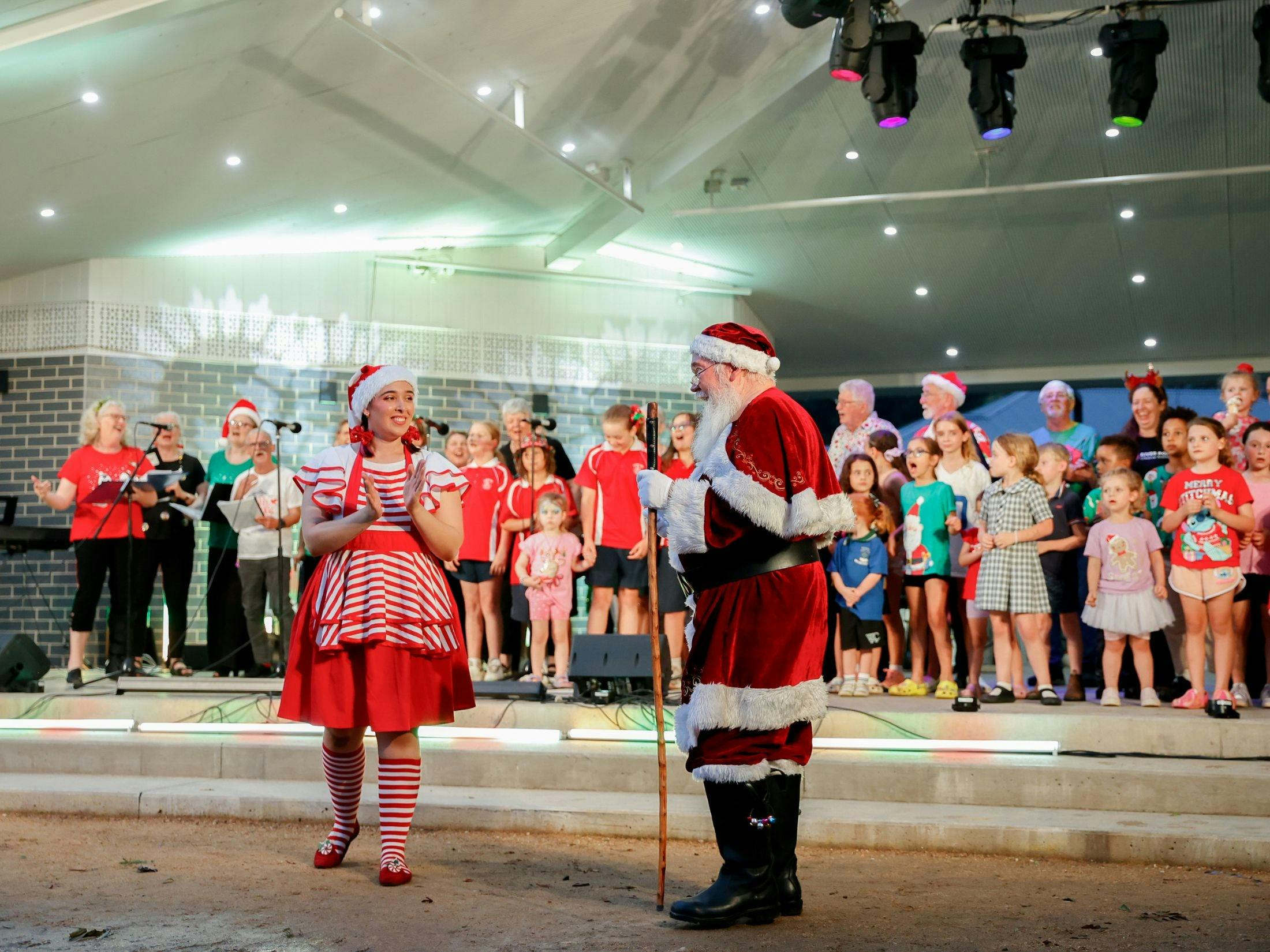 Christmas in the Gardens - Carols