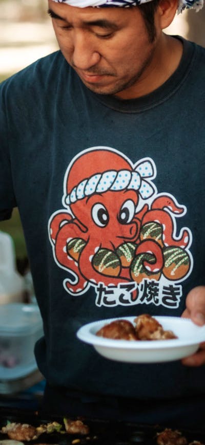 Octoball making food