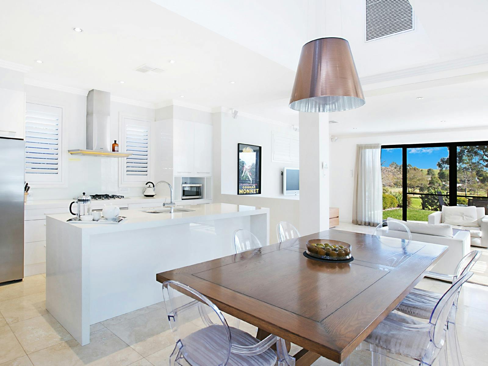 Villa Saachi kitchen area and dining area
