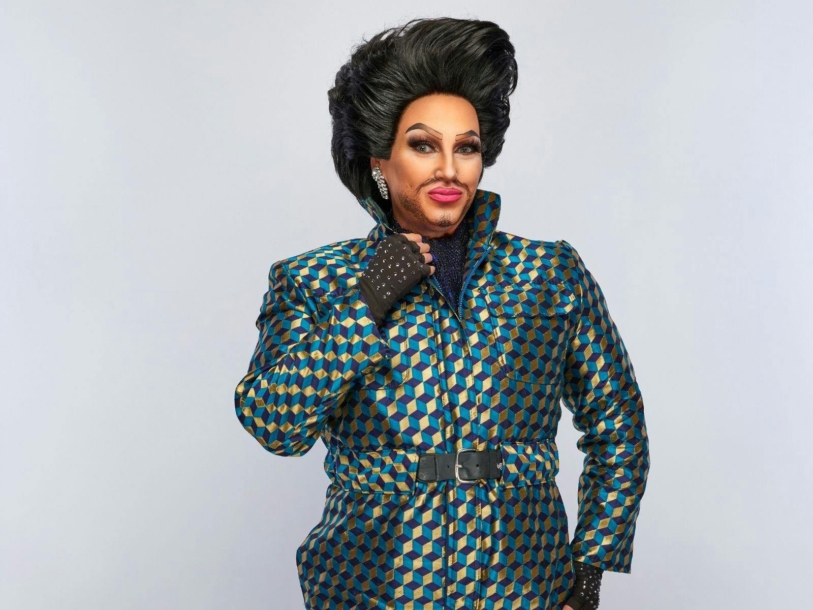 potrait image of drag king Sexy galexy